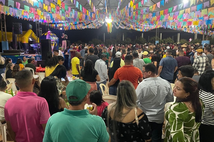 Festa da Comunidade Medalha Milagrosa reúne centenas de fiéis e é sucesso de público e renda em Aripuanã 
