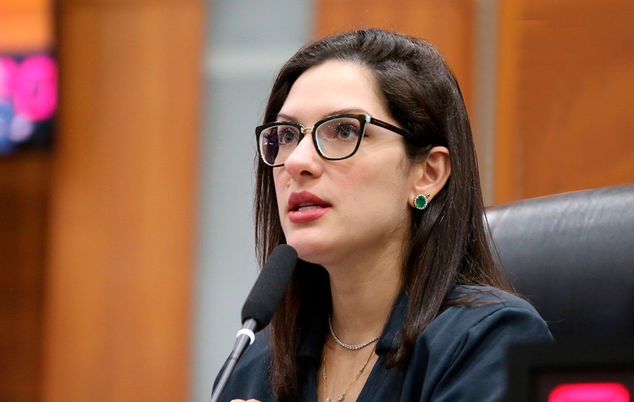 Deputada Janaina Riva cobra esclarecimentos sobre paralisação da obra na MT-170 entre Castanheira e Juruena 