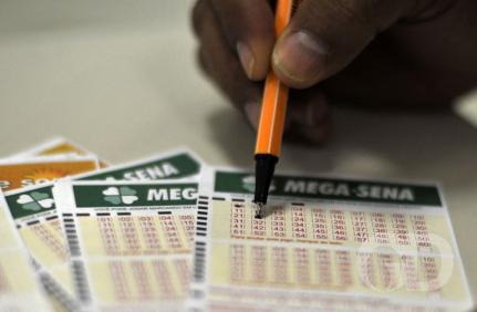 Aposta simples leva R$ 33,7 milhões da Mega-Sena; veja os números sorteados 