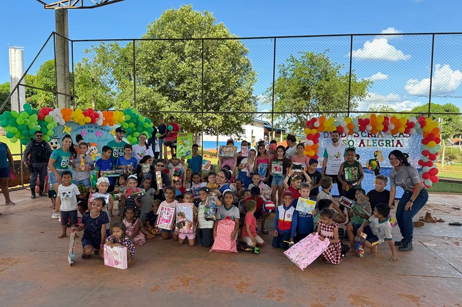 Tarde de festa e solidariedade encanta crianças da comunidade Morena em Aripuanã 