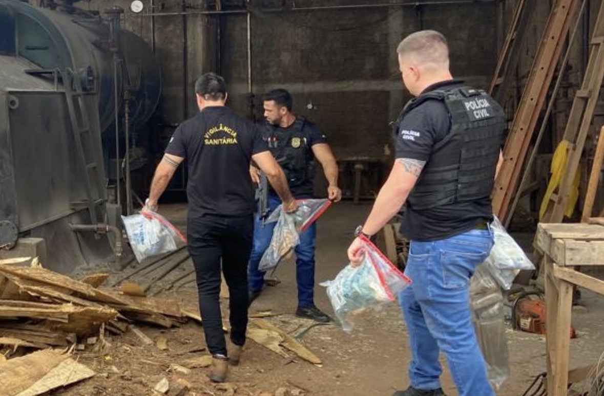 Polícia Civil de Aripuanã incinera grande quantidade de drogas apreendidas em operações recentes