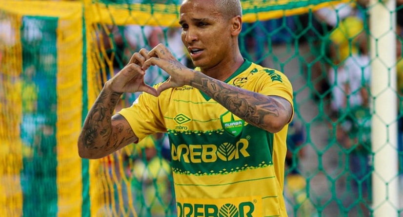 Atlético-MG paga segunda parcela da compra de Deyverson ao Cuiabá 