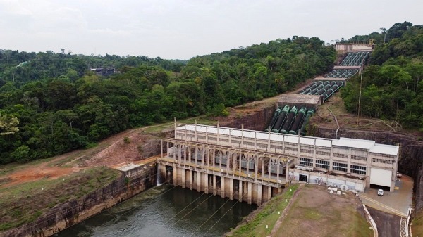 Justiça condena Odebrecht a indenizar moradora de Aripuanã por danos causados durante obras da UHE Dardanelos 
