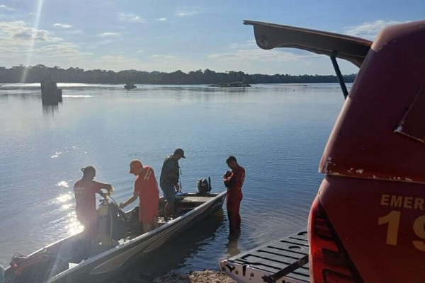 Mulher desaparece ao tentar atravessar rio a nado em Colniza 