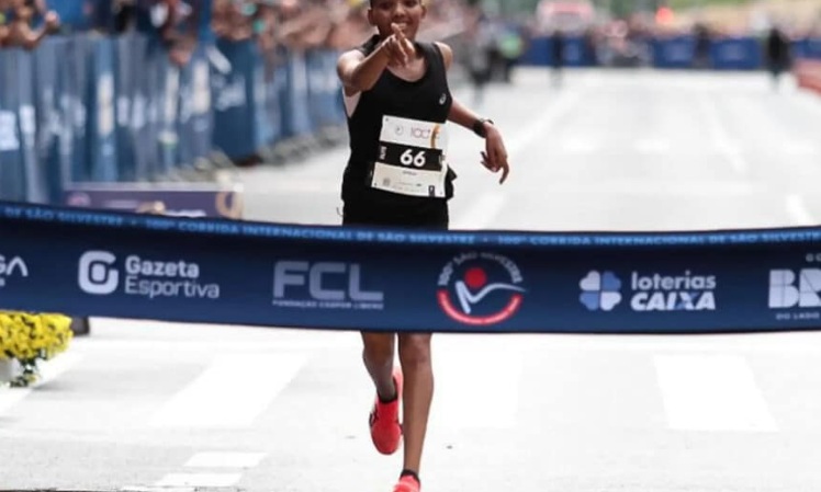 Brasileira repete pódio e Sisilia Panga, da Tanzânia, vence a 100ª São Silvestre 