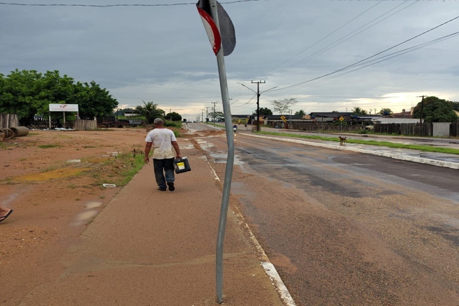 Prefeitura reforça pedido de preservação da sinalização de trânsito em Conselvan 