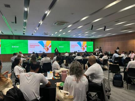 Programa avança na formação de profissionais para levar educação financeira às escolas de MT 