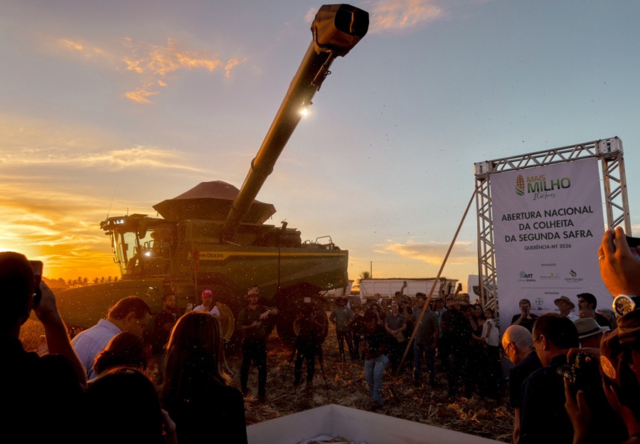 Na Abertura Nacional da Colheita 2ª Safra de Milho, em Querência, Sicredi reforça o apoio aos produtores em todos os momentos 