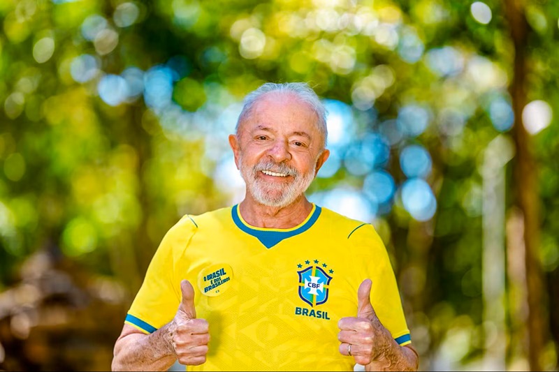 Lula chama Neymar de ‘jogador home office’ e sugere criar seleção com IA: ’11 Pelés’ 