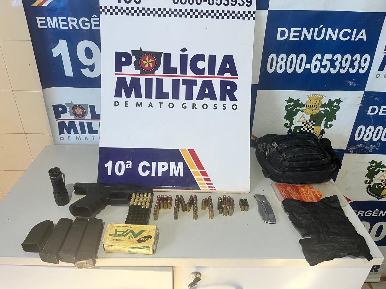 PM apreende pistola com numeração suprimida e mais de 80 munições abandonadas próximo a creche em Aripuanã 